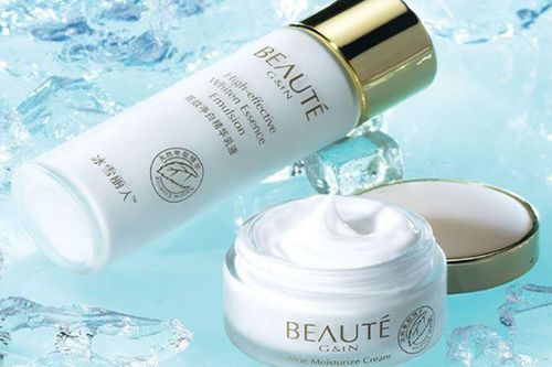 甄選適配美妝 從膚質(zhì)到需求，精準(zhǔn)挑選適合自己的化妝品