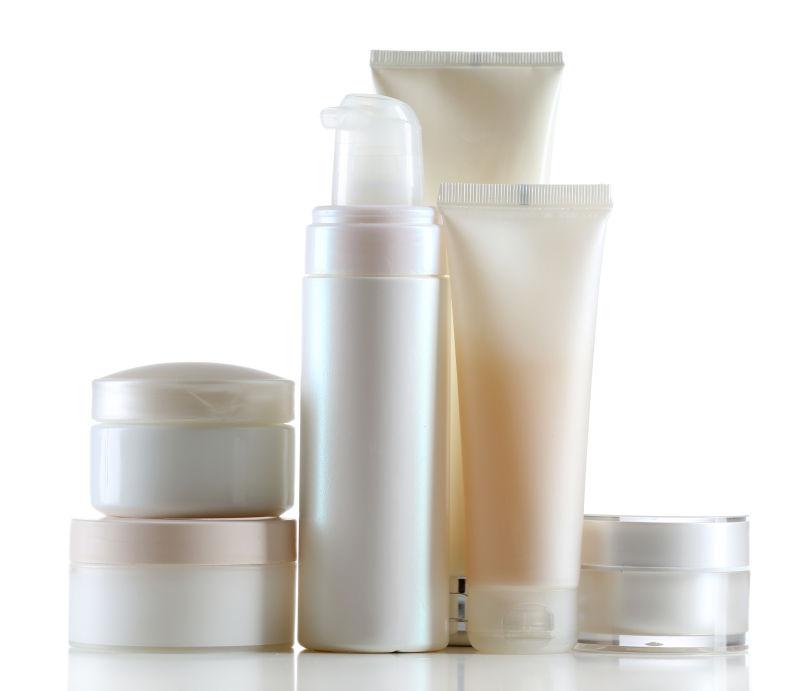 基礎(chǔ)化妝品套裝圖片素材 創(chuàng)意CG設(shè)計(jì)與實(shí)用電器元素融合